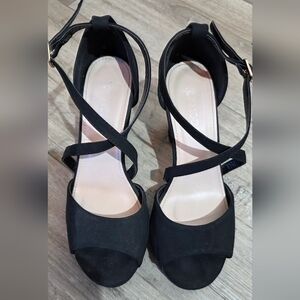 TOP Moda Black Strappy Open-Toe Heels